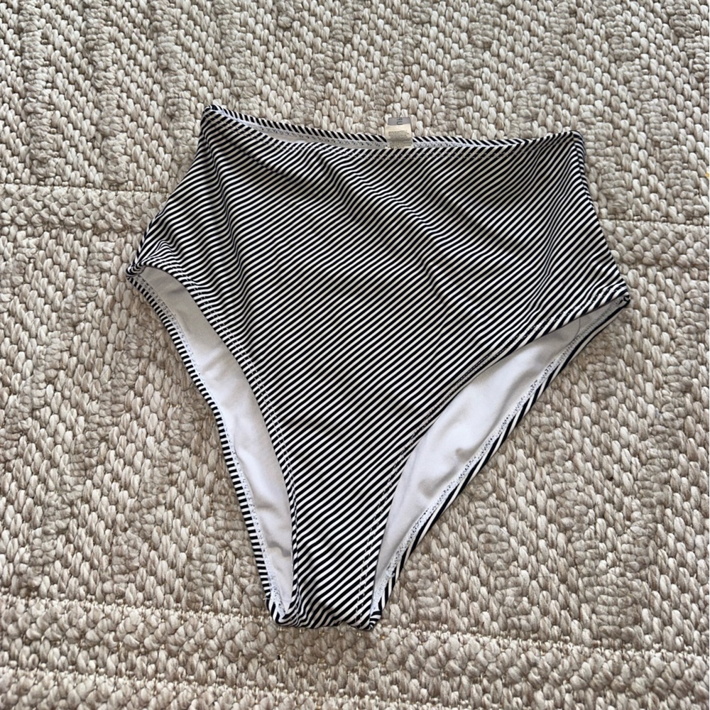 Cupshe Monochrome Striped Bikini Bottom High Waisted